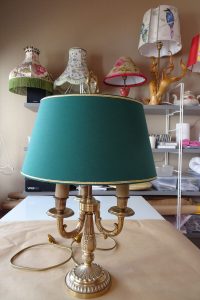 abat-jour-contre-colle